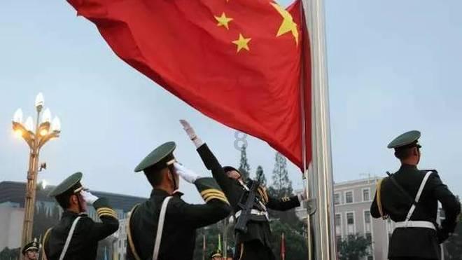 时尚POLO衫