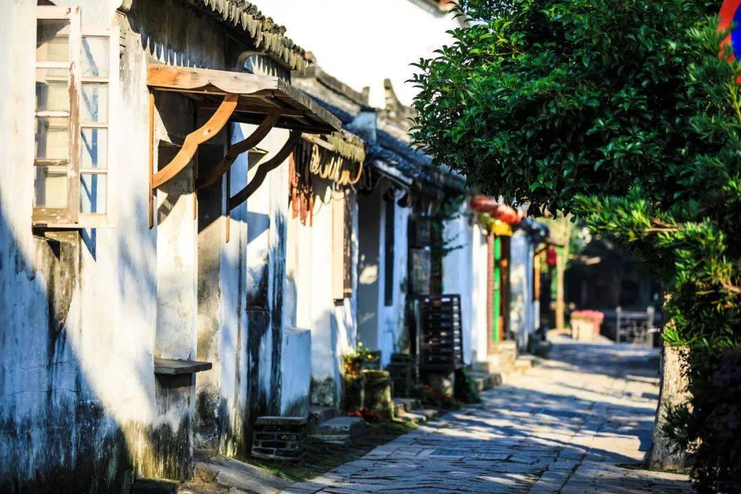 这女生可还行?-专业有问必答平台